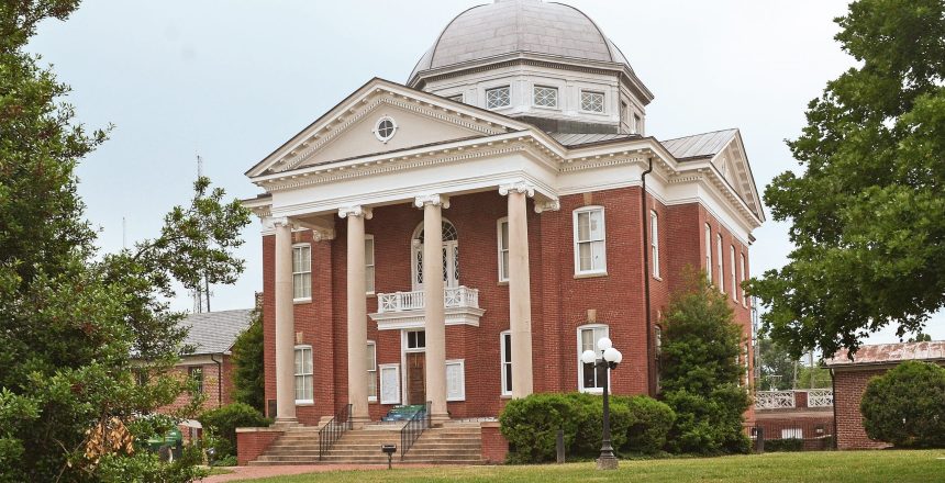 254-0051_Louisa-Co_Courthouse_2021_exterior_elevated_front_VLR_Online-scaled